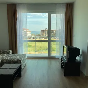 апартамент в сарафово Apartament